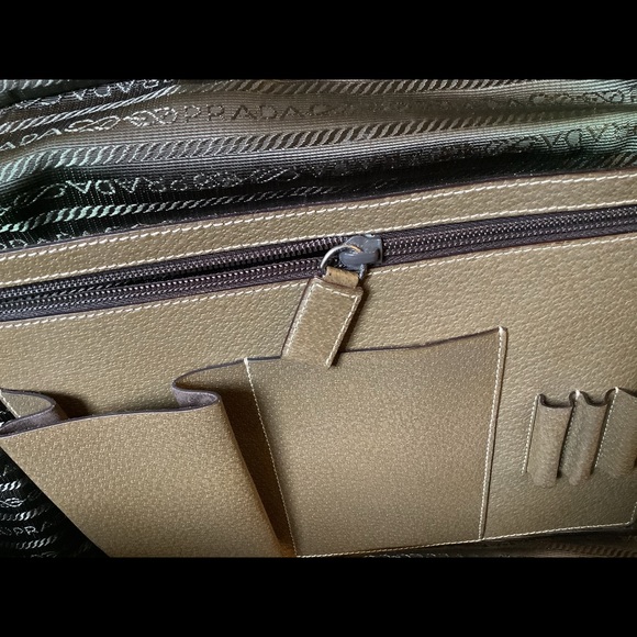 SOLD👜HOST PICK🎒NWOT PRADA KHAKI CANVAS TOTE - Picture 6 of 9